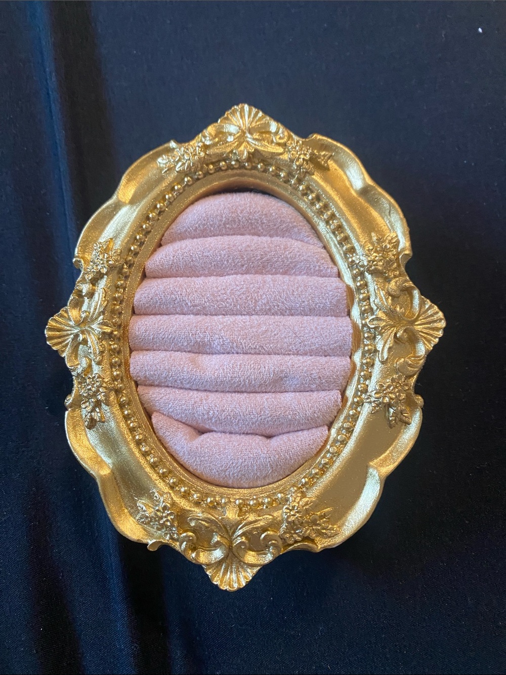 Gold Ornate Velvet Ring Display - Pink Velvet Center